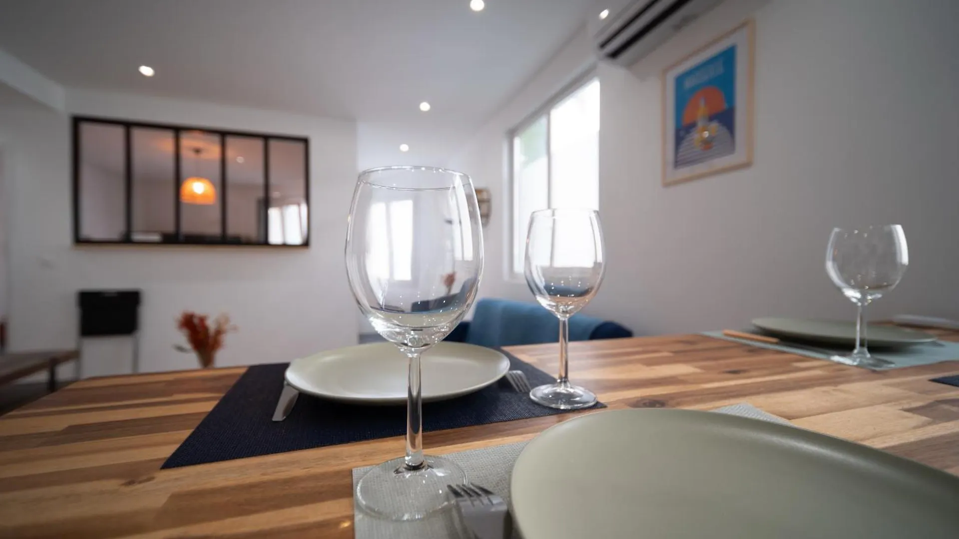Appartement Neuf Climatise Tout Equipe 4 Personnes Gare De La Blancarde Marseille