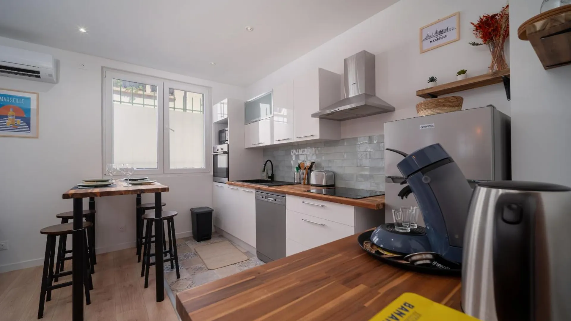 Appartement Neuf Climatise Tout Equipe 4 Personnes Gare De La Blancarde Marseille France